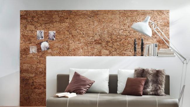 A small area with a cork panel will help to decorate the living room.