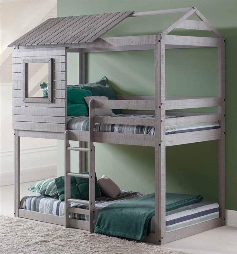 Beautiful bunk bed for boys