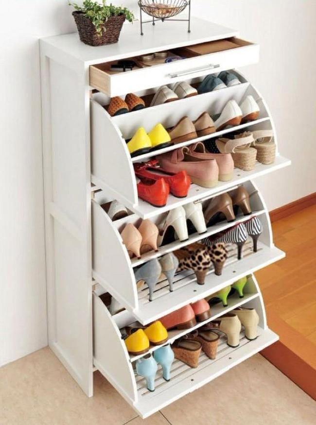 Shoe rack made of MDF - inexpensive and practical