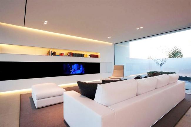 Large Minimal Living Room 